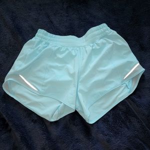 Lululemon Hotty Hot Short 4"